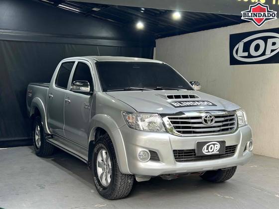 TOYOTA HILUX 3.0 SRV 4X4 CD 16V TURBO INTERCOOLER DIESEL 4P AUTOMÁTICO TOYOTA HILUX 3.0 SRV 4X4 CD 16V TURBO INTERCOOLER DIESEL 4P AUTOMÁTICO